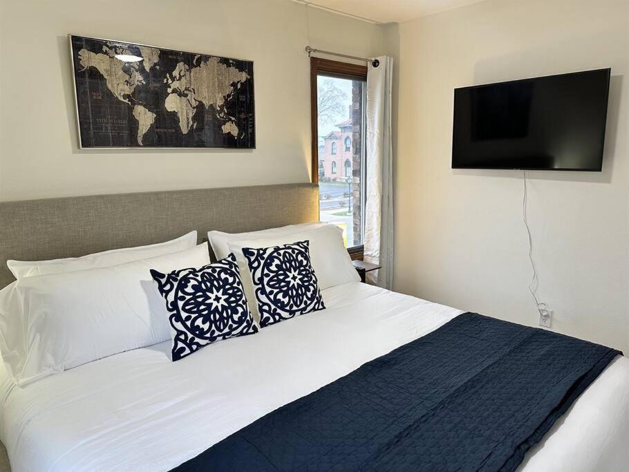 Capital Suite On 6Th Street - King Bed / Downtown! Springfield Buitenkant foto
